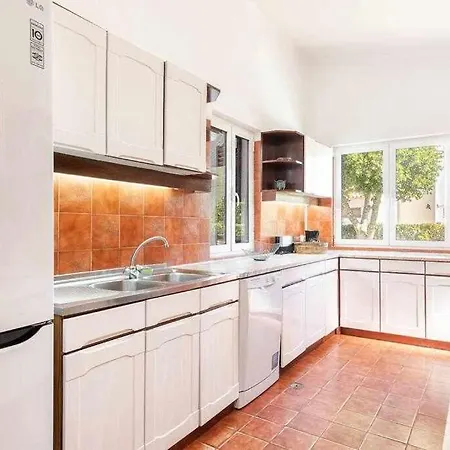 Casa Com Piscina E Jardim Ideal Familias Отель Виламура
